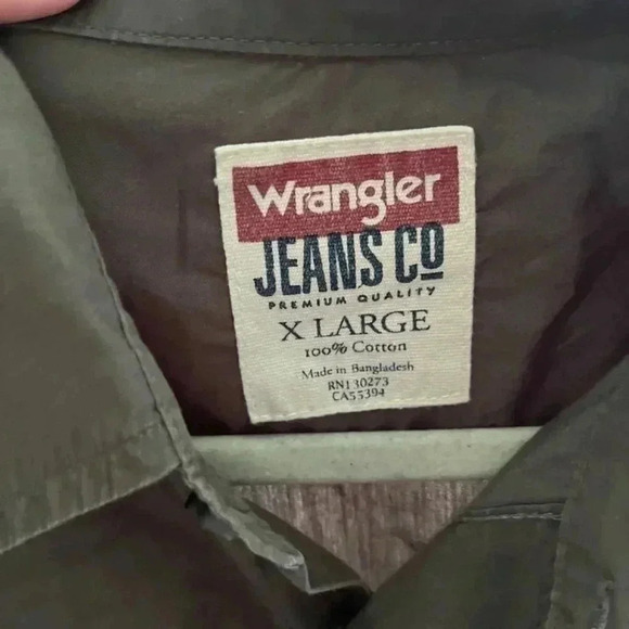 Wrangler Button up size XL Grey - Picture 3 of 4